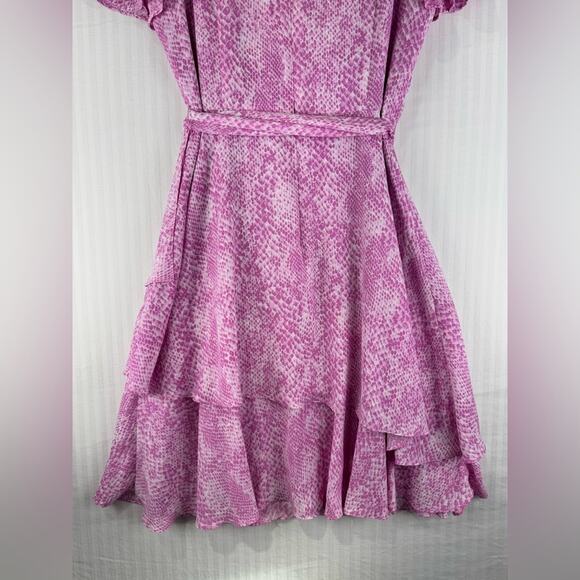 Tahari Arthur Levine Pink Snakeskin Print Ruffle Wrap V-Neck Mini Dress Size 10 - Picture 7 of 7